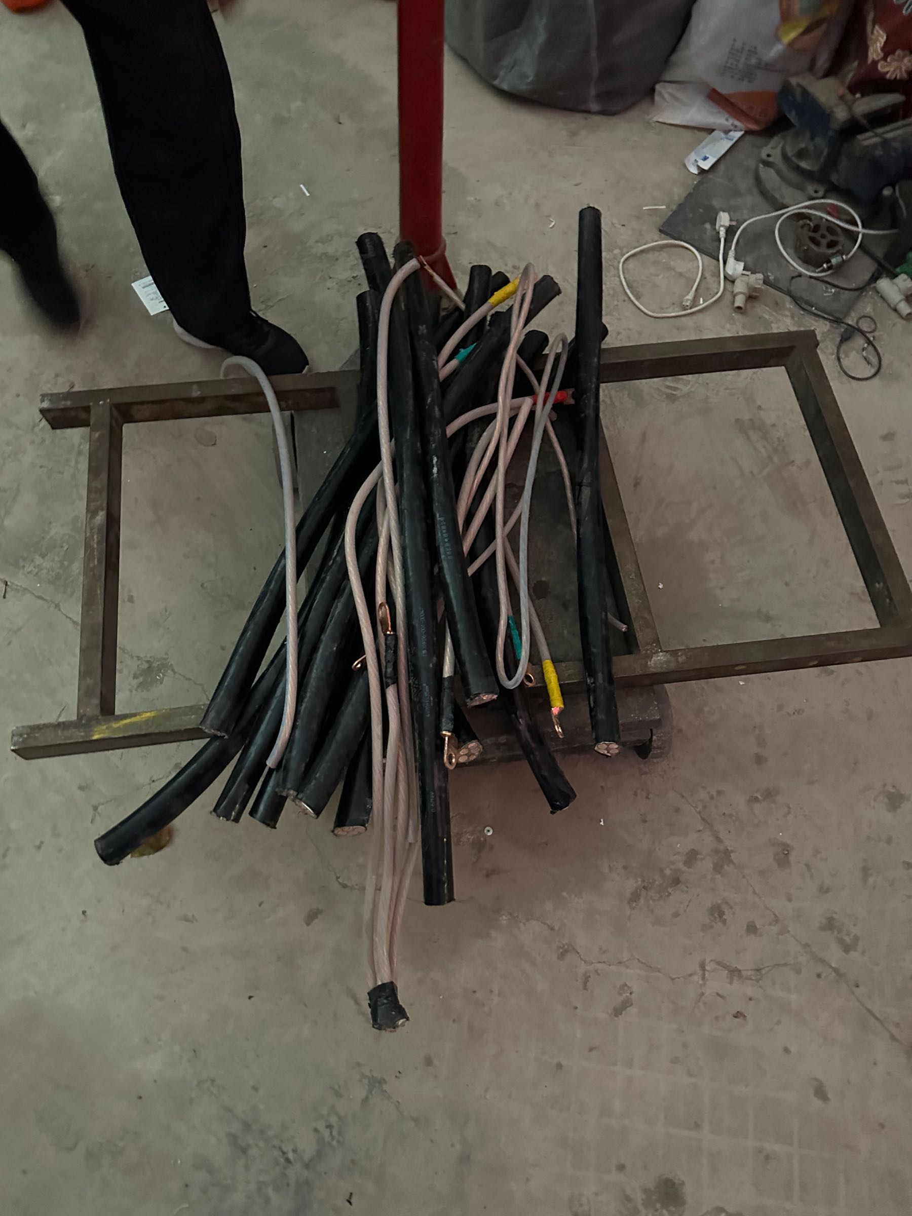 铁哥废品回收(铜铁铝不锈钢)