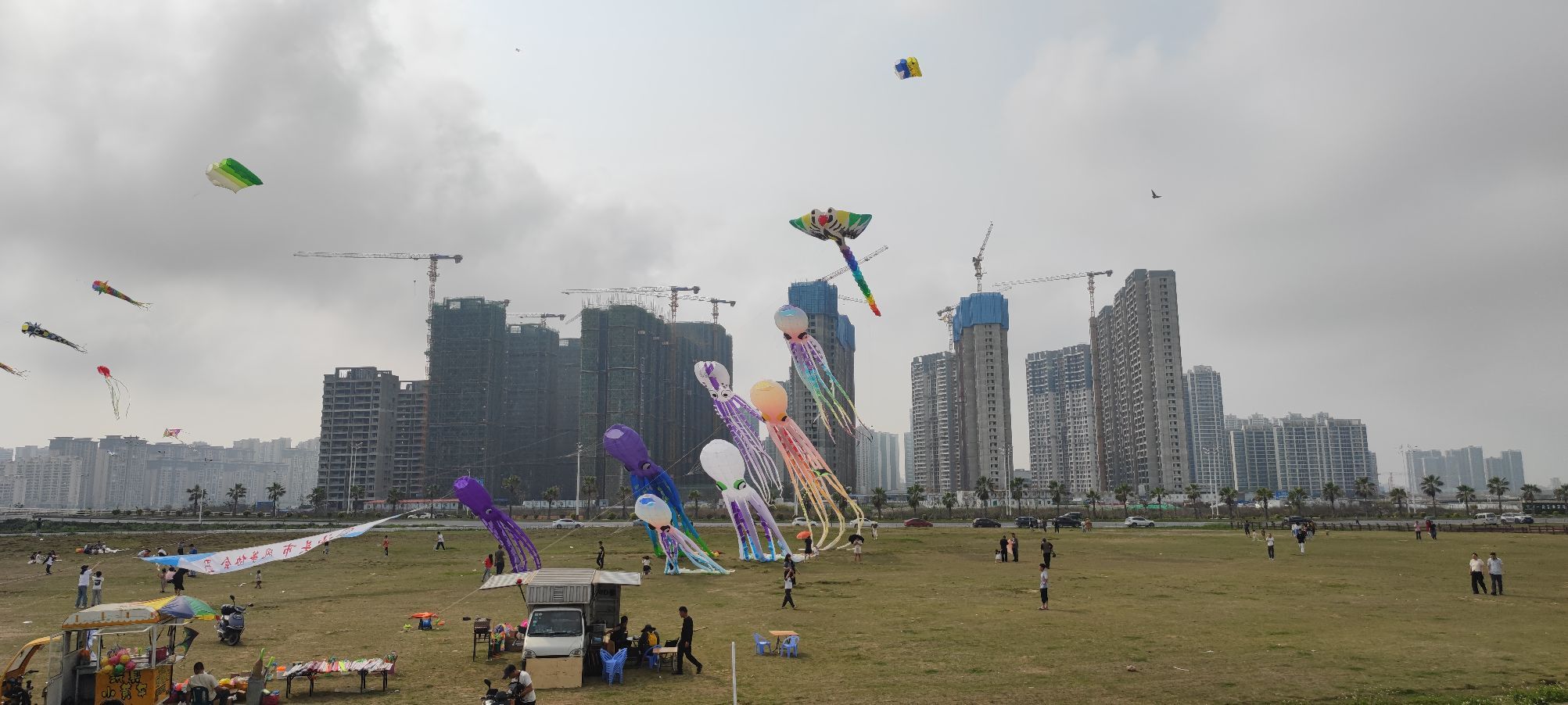 汕头市筝寰风阏协会筝寰风阏放飞场