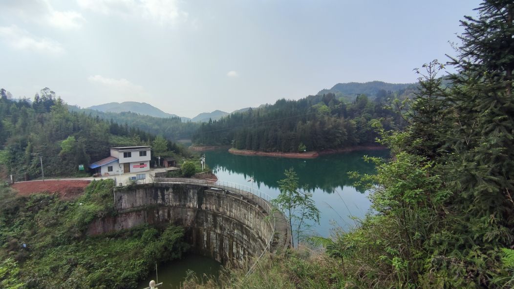 跃进水库