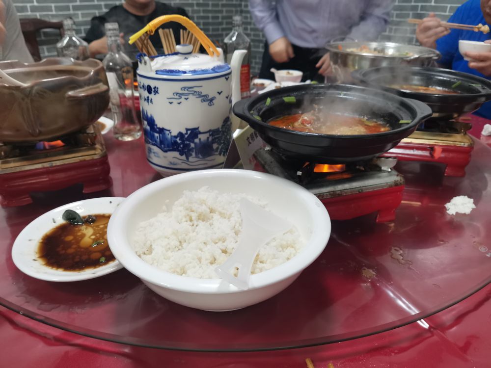 十八塔土菜馆环境
