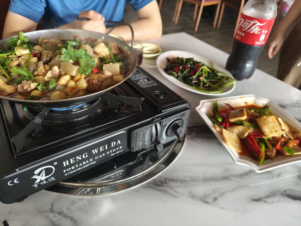 重庆蛙大侠纸包鱼(江滨路店)