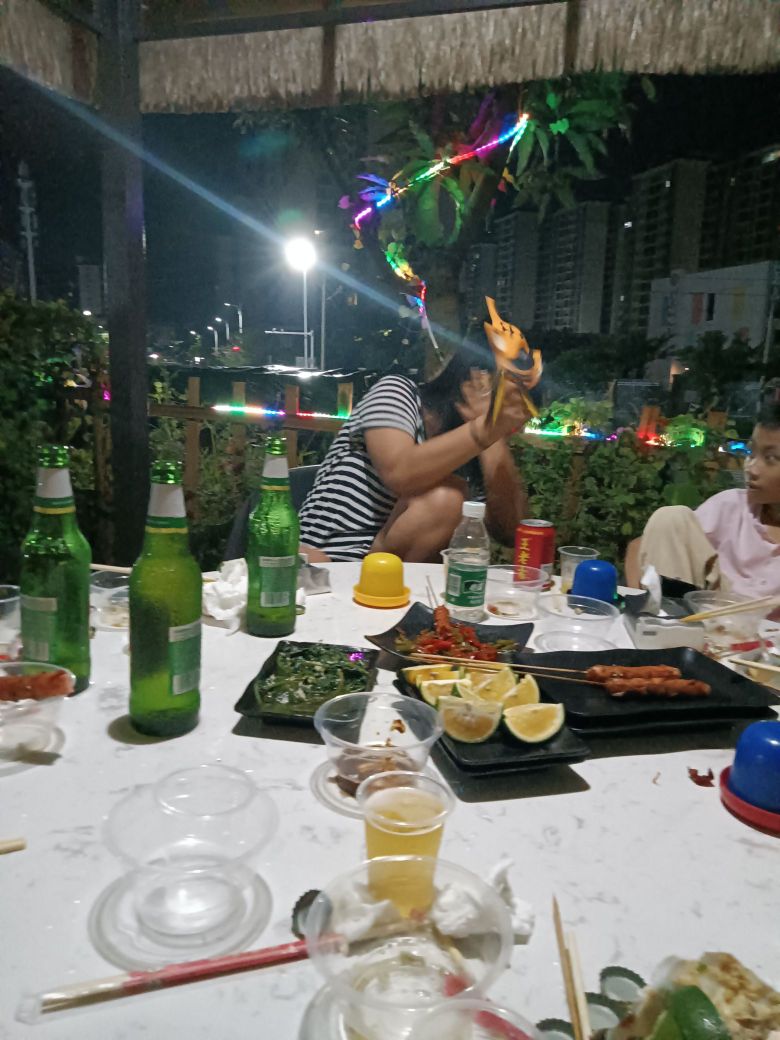 黑黑树林时代烧烤吧