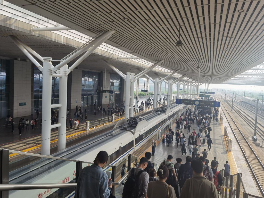 洛阳龙门站-进站口