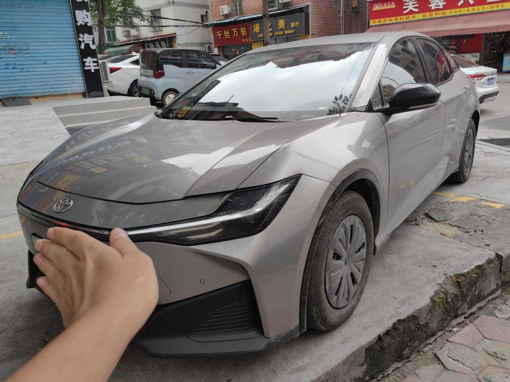 挚信典当行抵押汽车黄金(新青店)