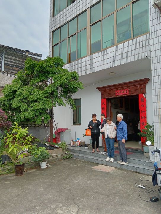 翁仁桃中医卫生所