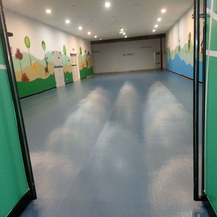 广西米高国际轮滑中心(南宁万达茂店)