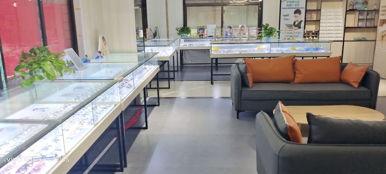 光视明华丹眼镜城(龙华小区店)