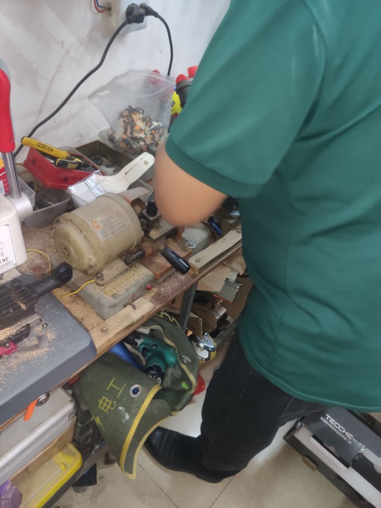 照相开锁配钥匙复印刻印