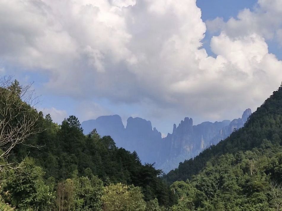 金秀·圣堂大峡谷景区