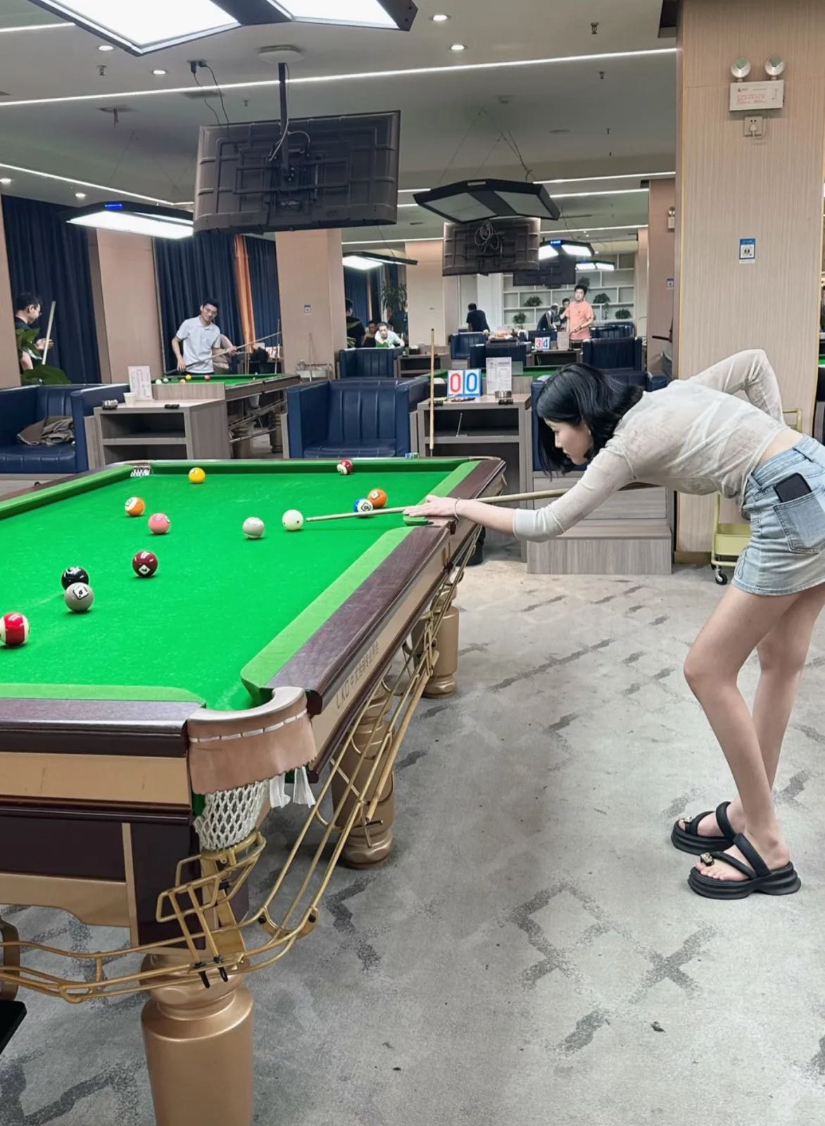 罗曼达商务会所(南郊彩云里店)