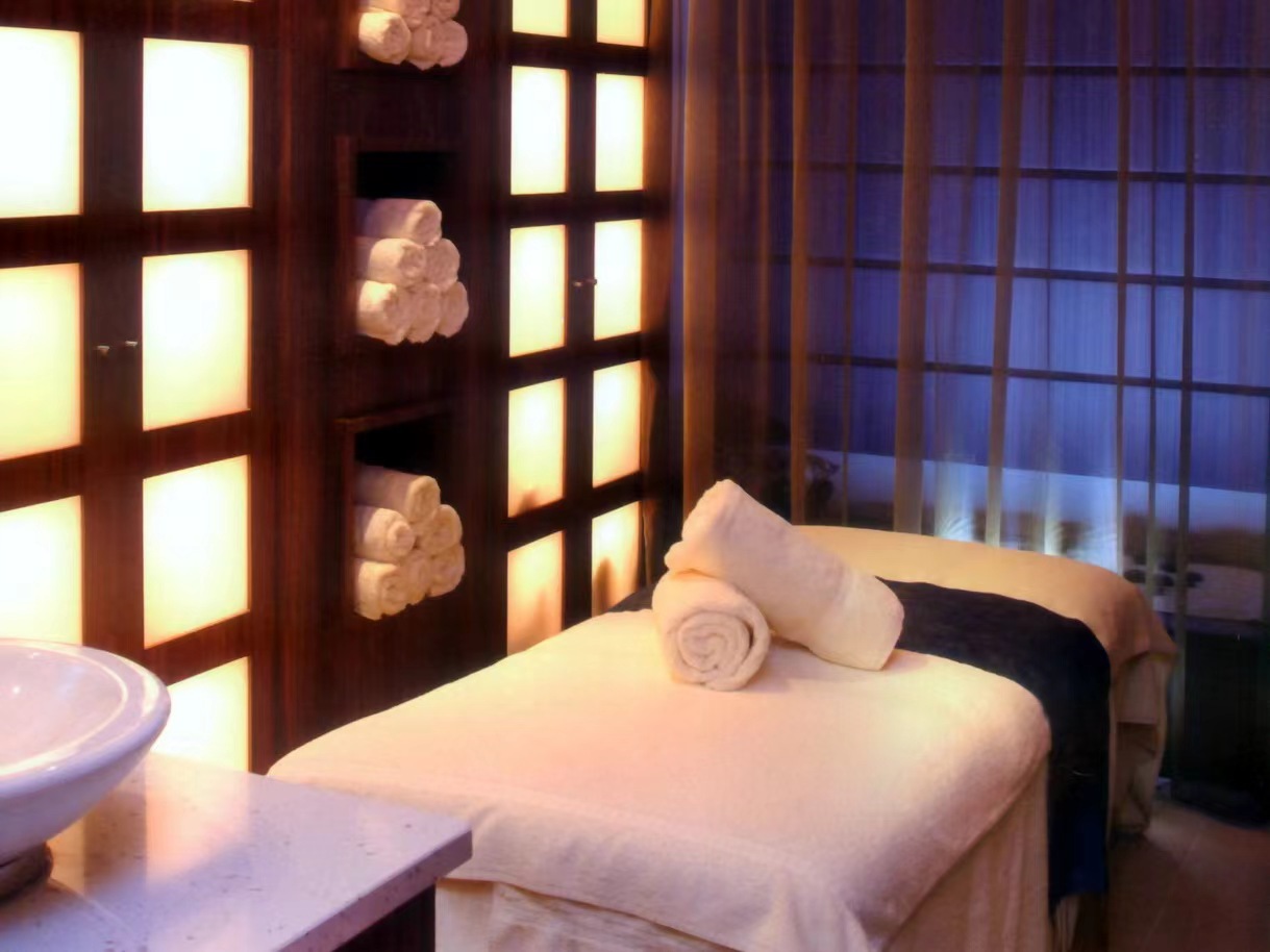 上海和平饭店蔚柳溪水疗中心Willow Stream SPA
