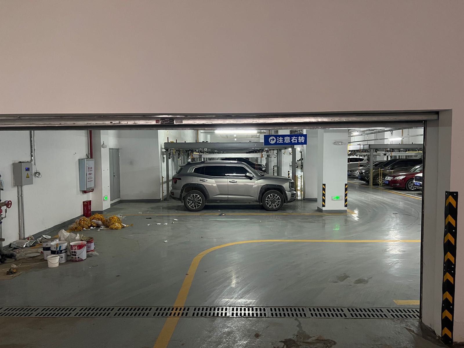 荆州市胸科医院-停车场