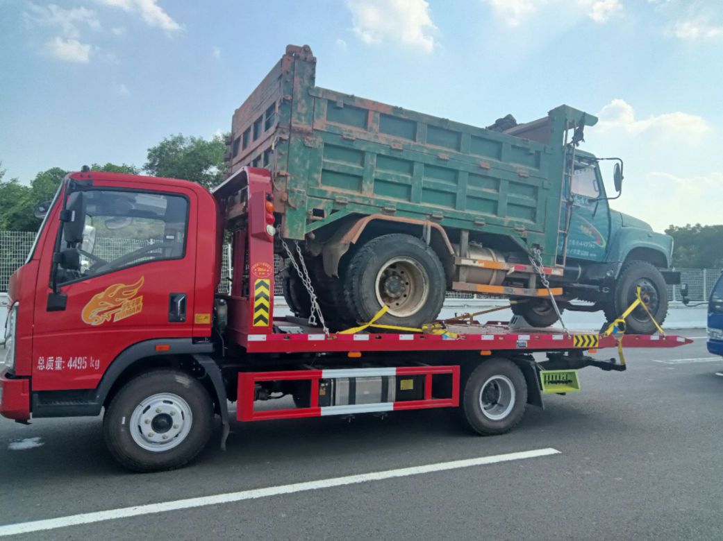 澄迈县永发镇兴发修理厂(道路救援)