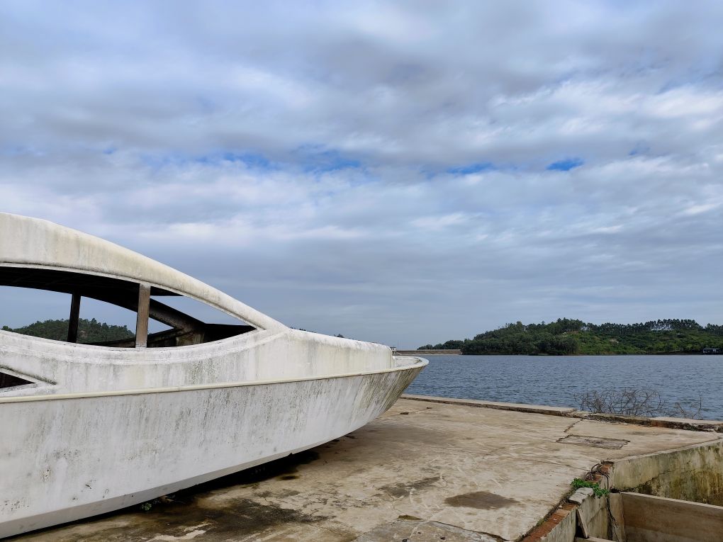 茂名市青年湖旅游区