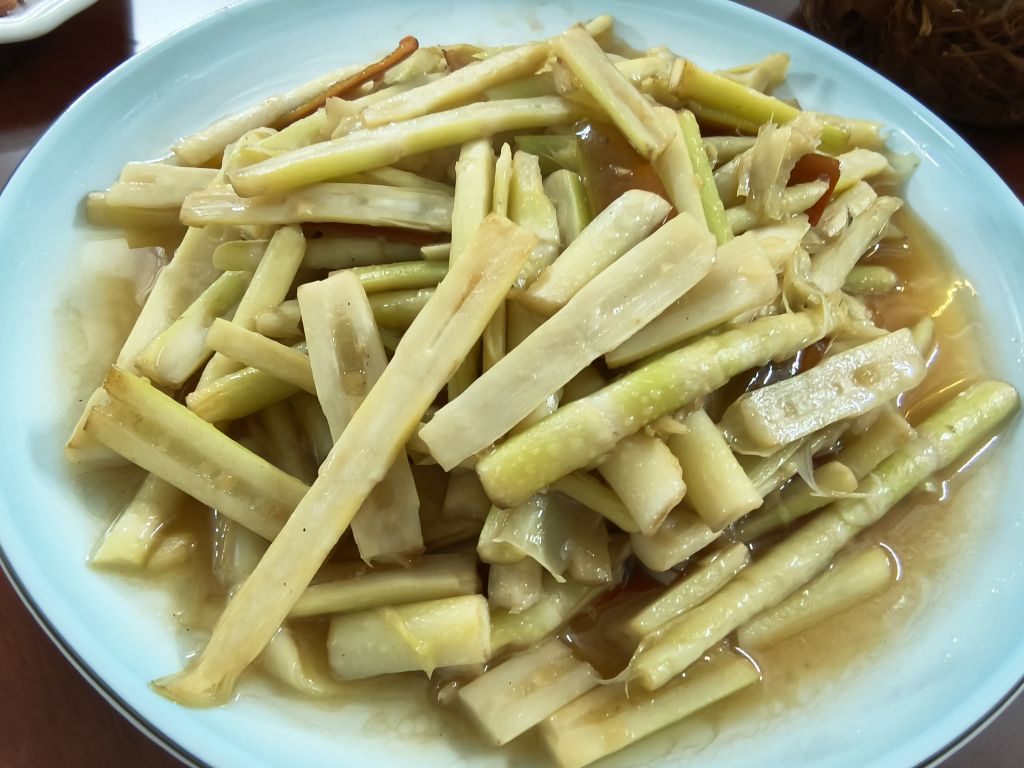 琼中乌石何塘乡厨
