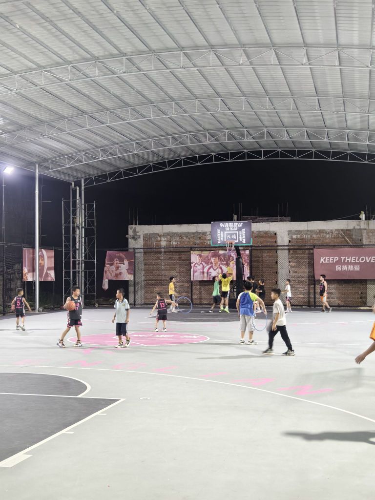 先锋联篮球俱乐部