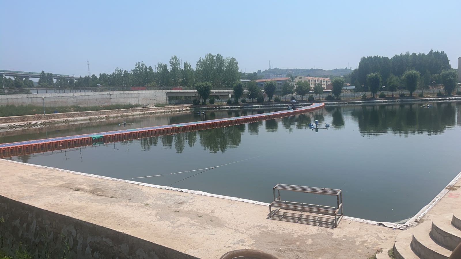 飞龙垂钓园