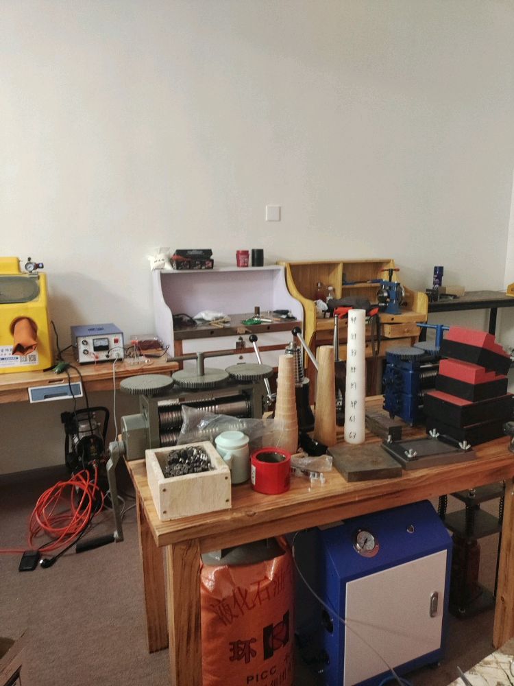 庆盛金楼(黄金回收黄金加工维修)