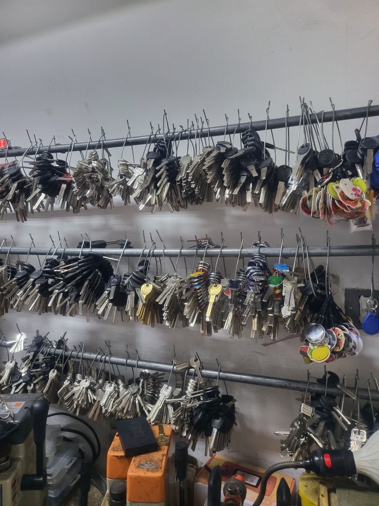 兴隆居配钥匙开锁店(紫薇风尚店)