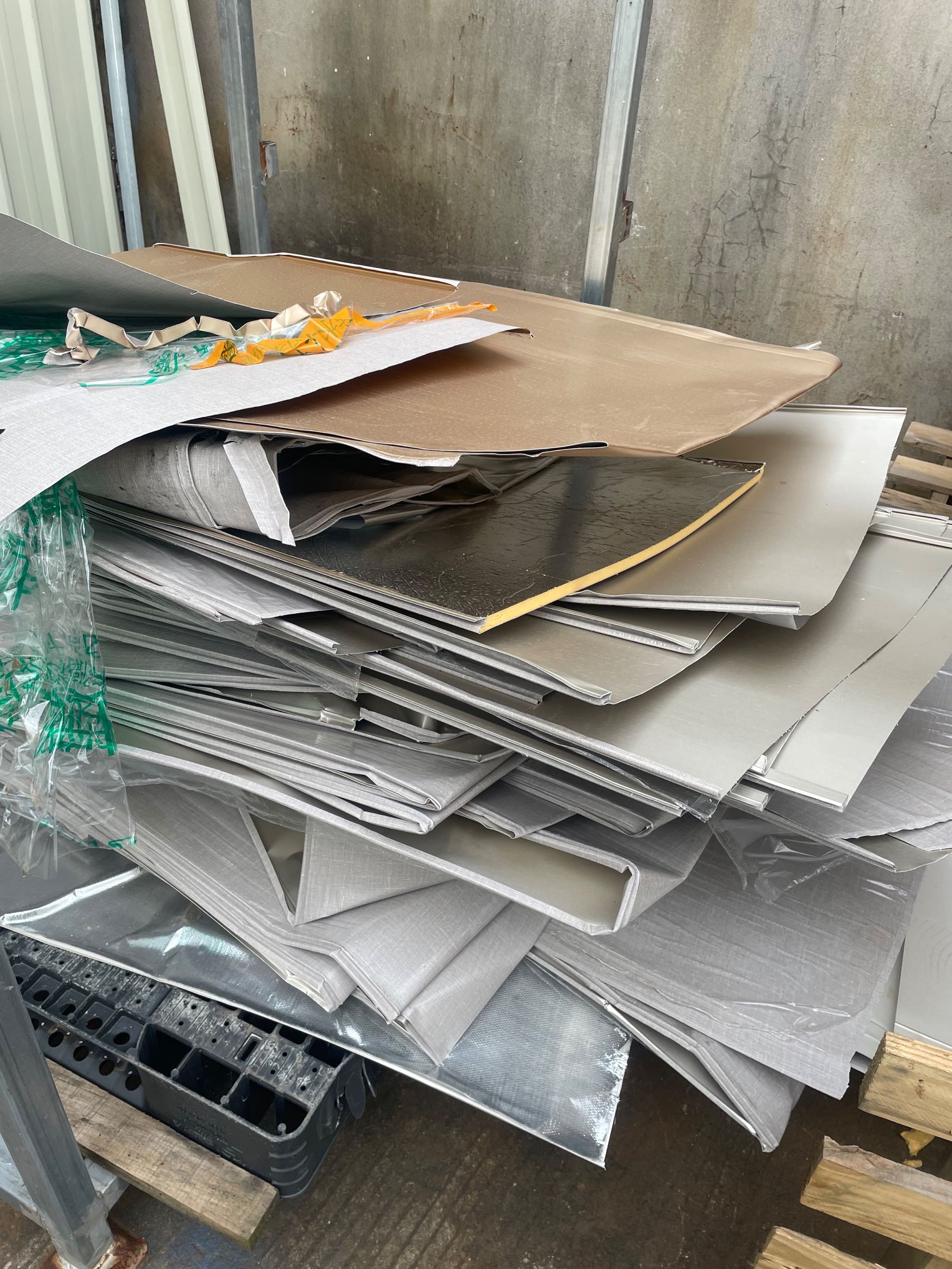 小陈高价废品回收