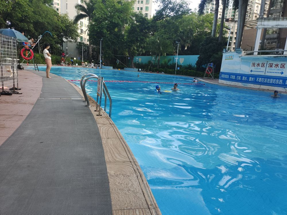 麒麟花园游泳池