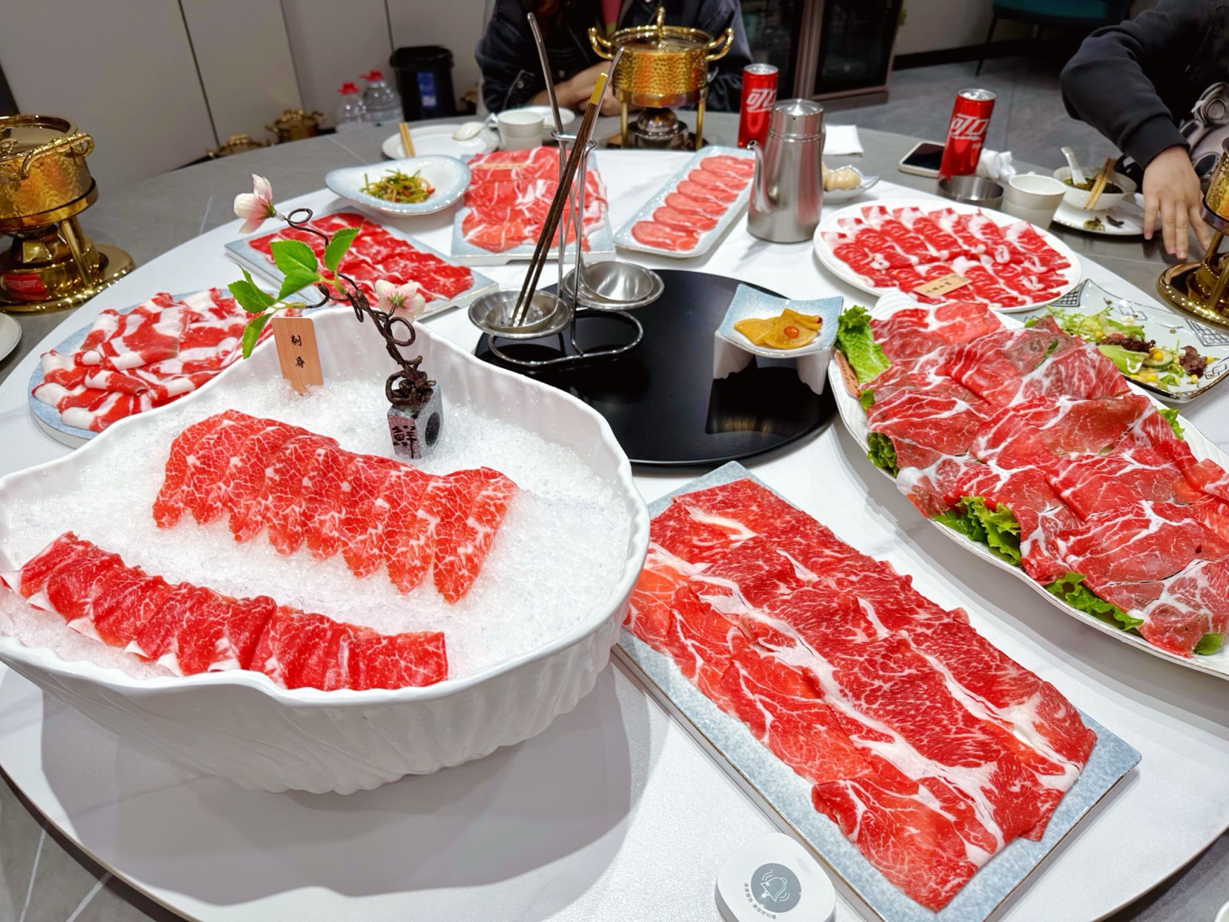 炊牛小镇牧场直营涮烤体验店