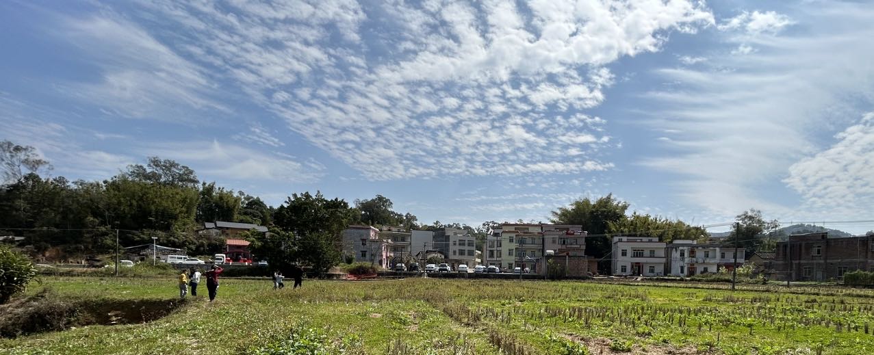 下甘塘村谷仓球场