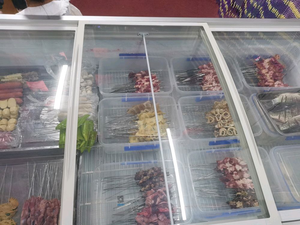 王鑫源木炭烧烤