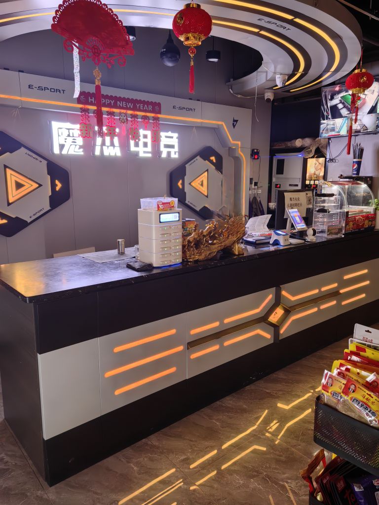 魔杰电竞(精河县交通路店)