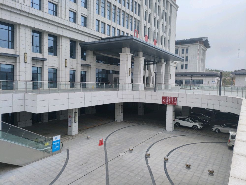 郑州大学附属洛阳中心医院万安院区