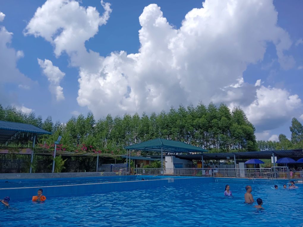 南宁市田洪游泳池