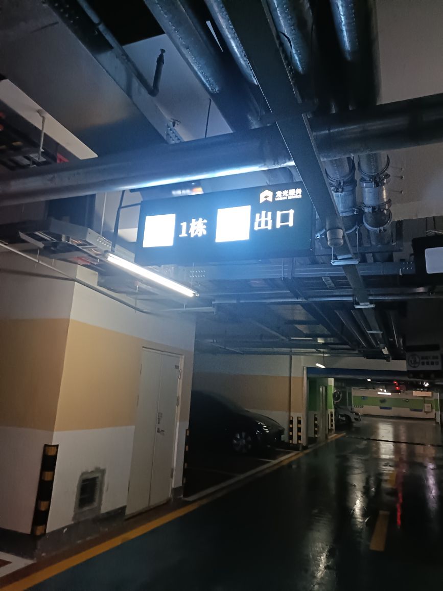 成都自然博物馆-地下停车场