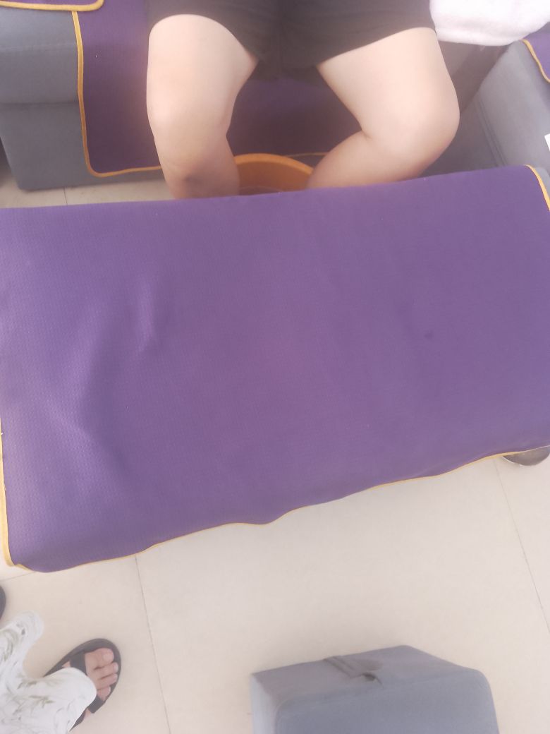 傻妞推拿
