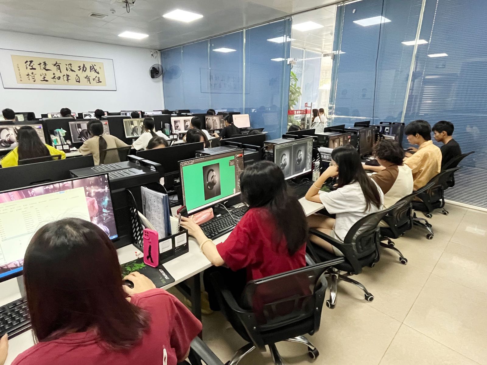 廉江市振业职业培训学校(政府校区)