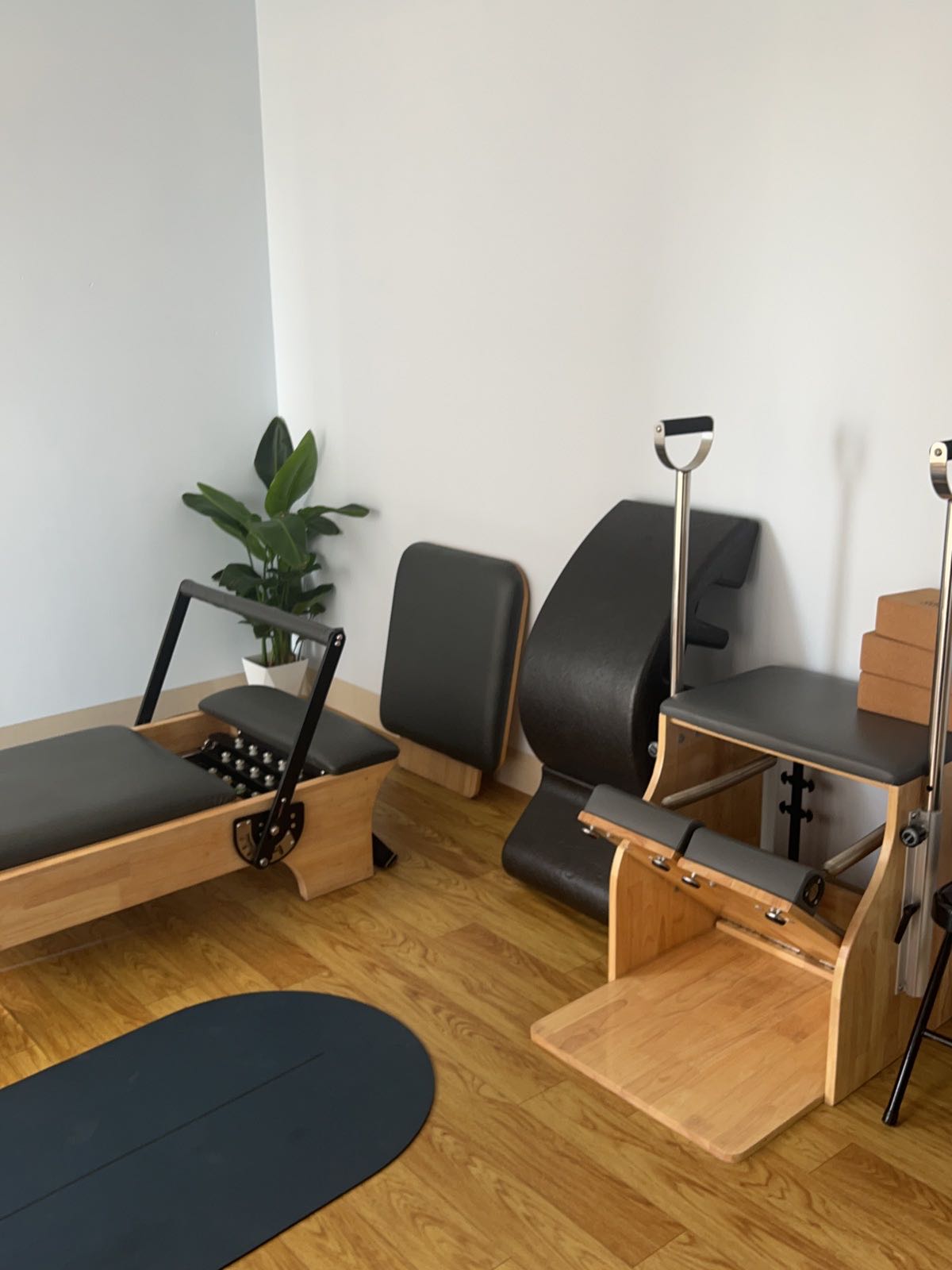 湛江市霞山古曼瑜伽工作室