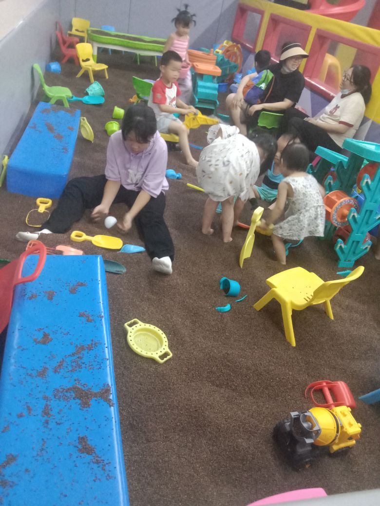 淘气仔游乐园(好又多购物广场店)