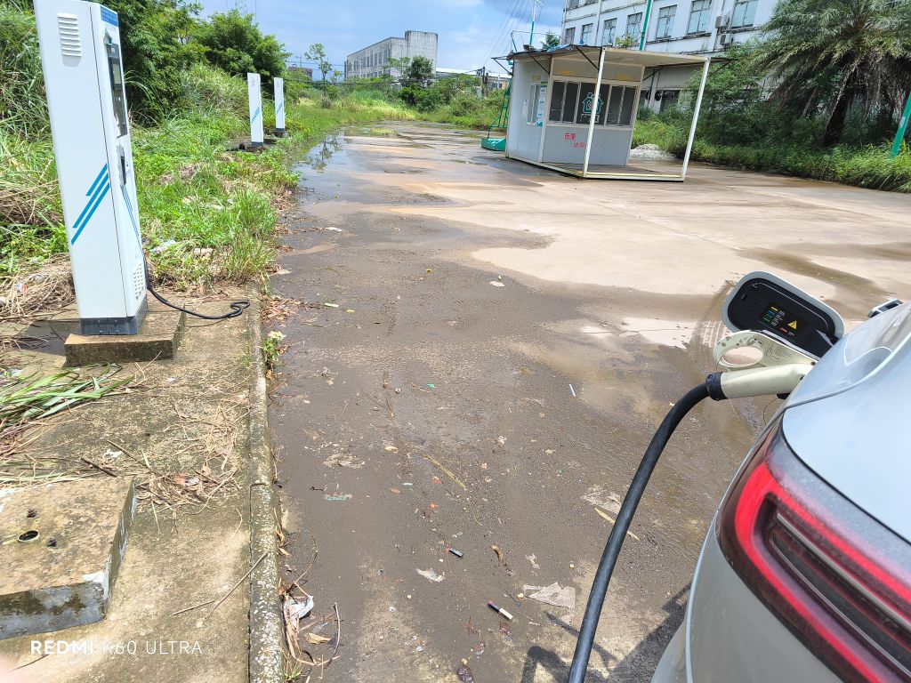 顺易充充电站(东兴市江平工业园区站)