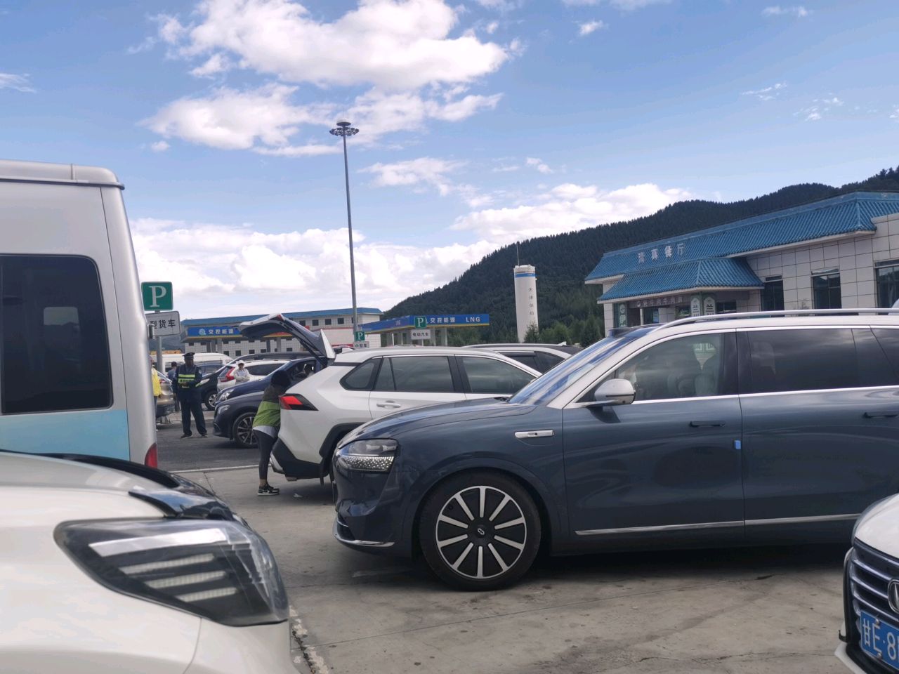 清真餐厅(圆山服务区张汶高速汶川方向店)