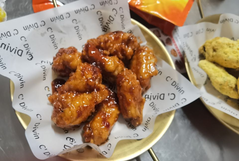 库吉炸鸡(延大店)