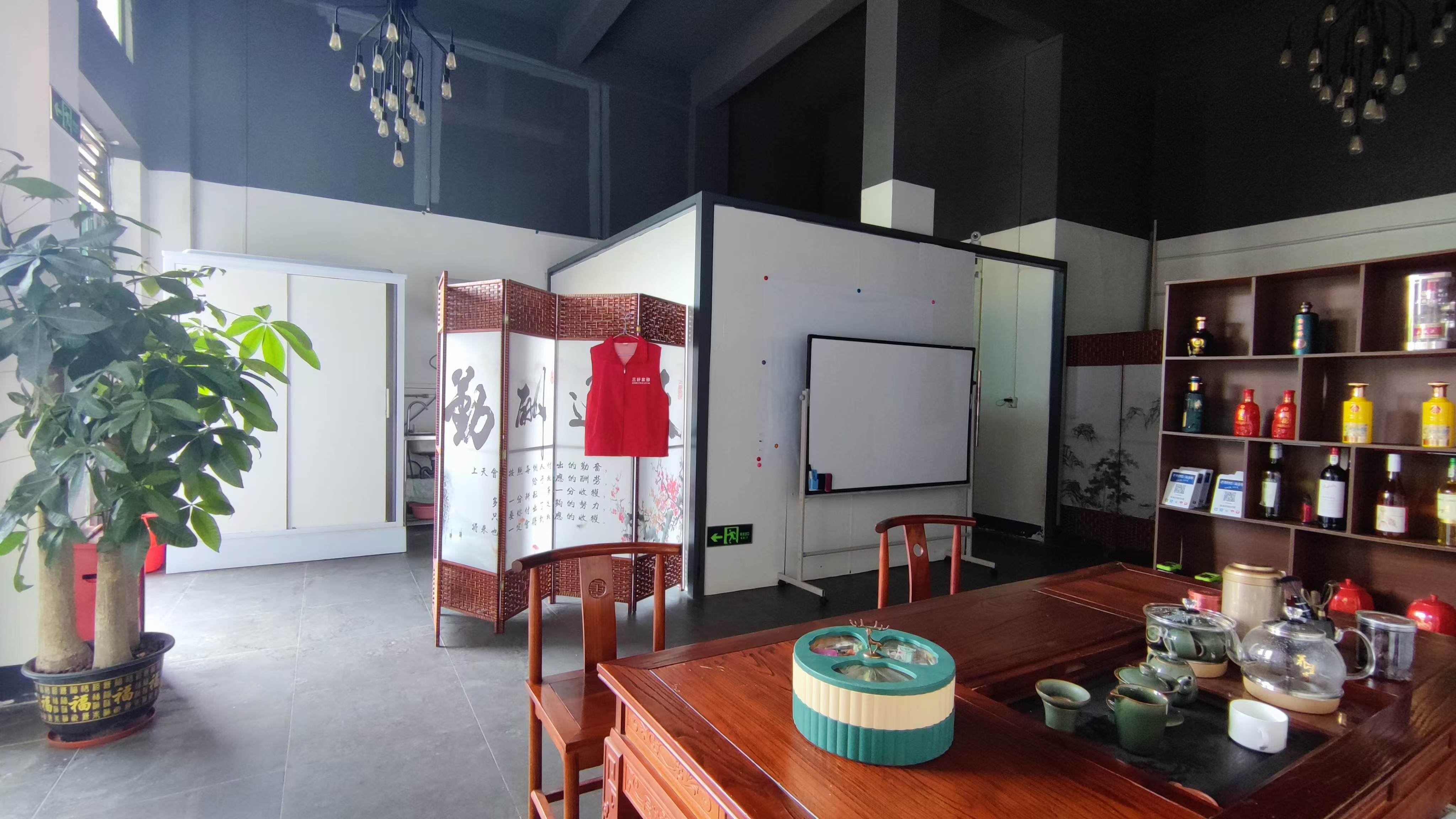 三好家修管道疏通开锁(坪山店)