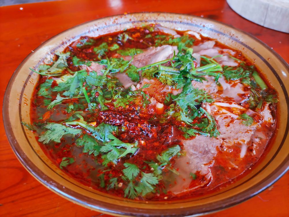 黔西何老五羊肉粉(总店)