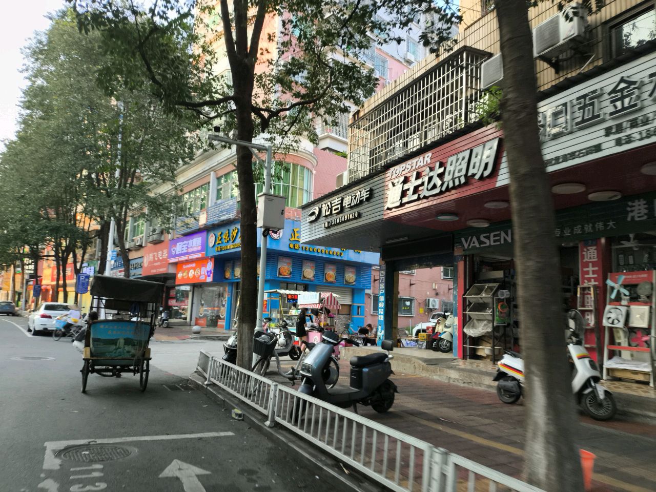 阿宝水煮鱼(港口花园店)