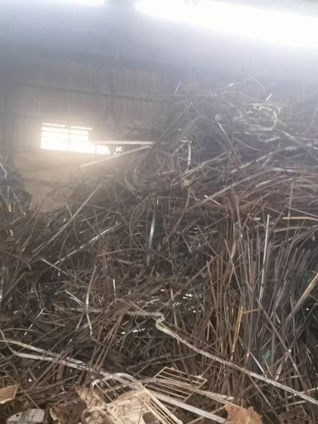 姜记废品回收店