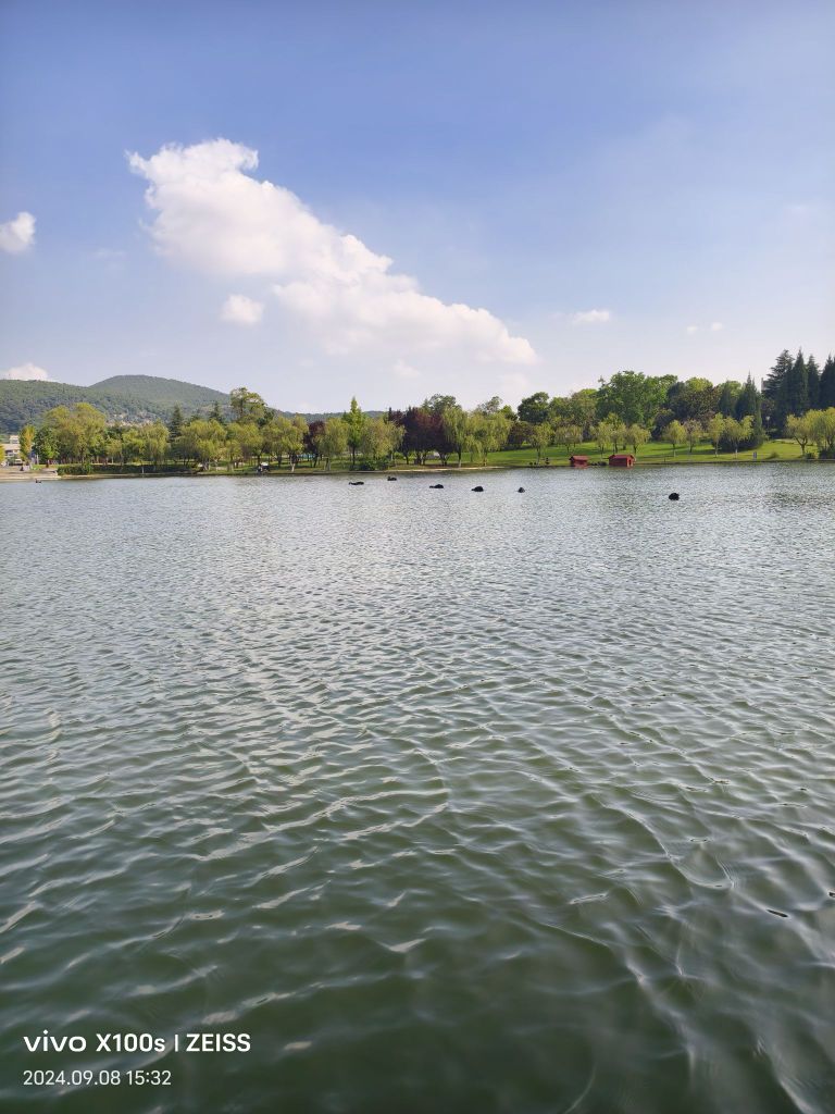 中国矿业大学南湖校区体育场(行健西路)