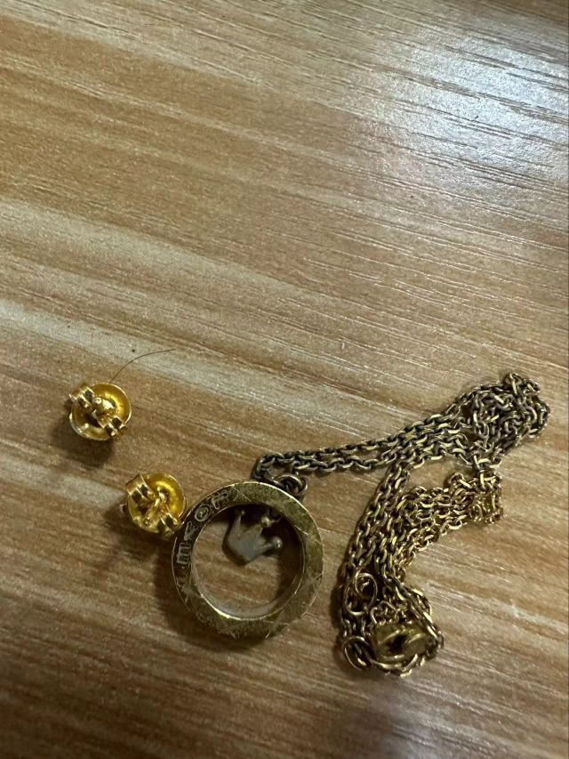 鸿茂黄金回收寄卖行
