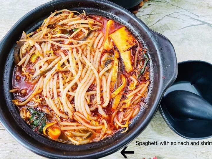 云妹子云南过桥米线(徽县店)