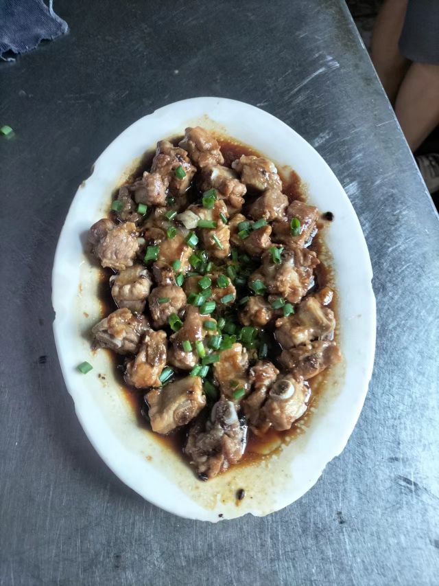 珍珍饭店(汕昆高速店)