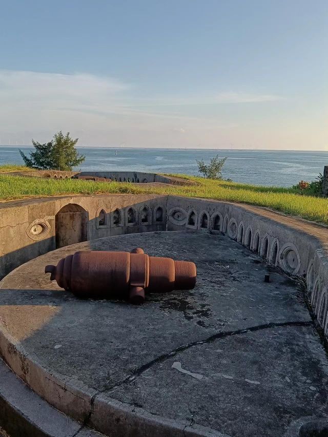 白龙炮台-赶海停车场