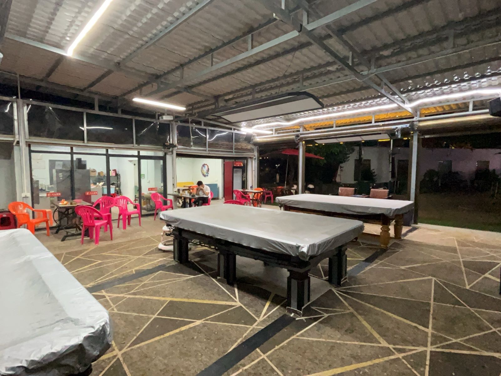 汐汐里台球奶茶