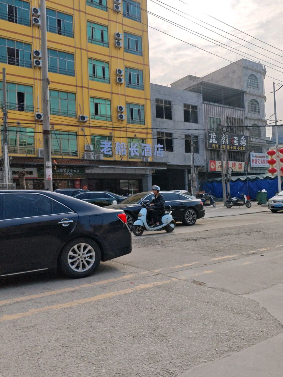 新疆兄弟烧烤(中九路店)